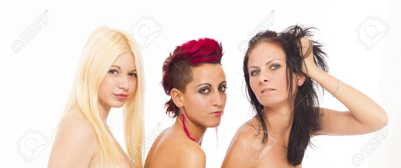 Drie Mooie Sexy Lesbische Vrouw Poseren Dicht Bij Elkaar Op Witte Geïsoleerde Studio Achtergrond Royalty-Vrije Foto Plaatjes Beelden en Stock Fotografie. Image 15367406