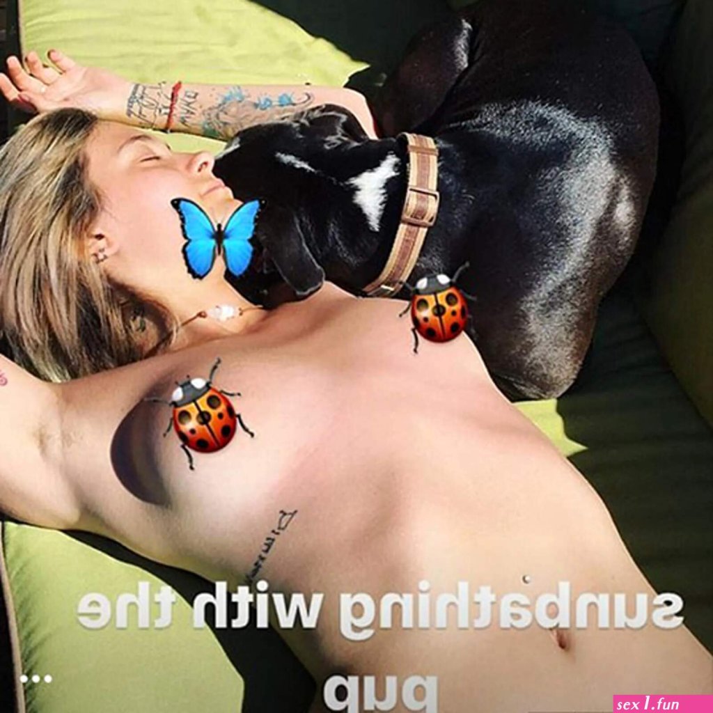 paris-jackson-nude.jpg