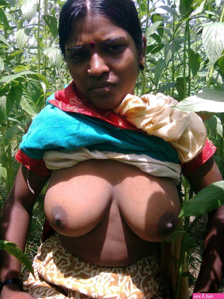 Hot-Village-Girl-Nude-Sex-Photos-Nangi-Boobs-SexDug.jpg