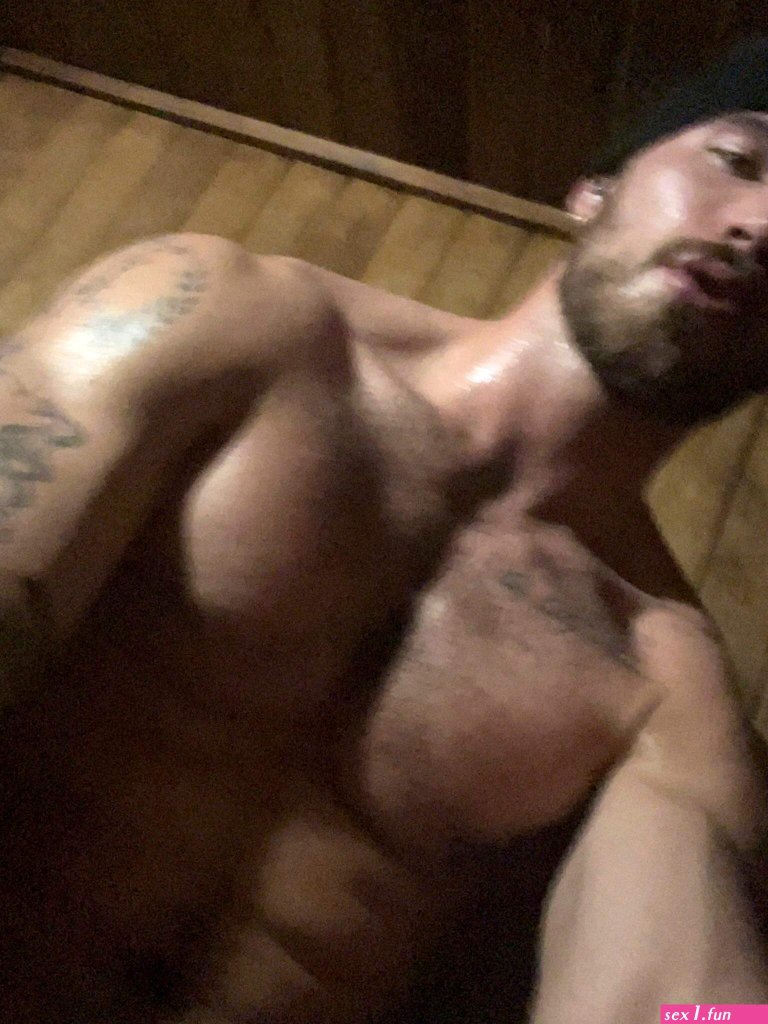 michael-yerger-naked.jpg