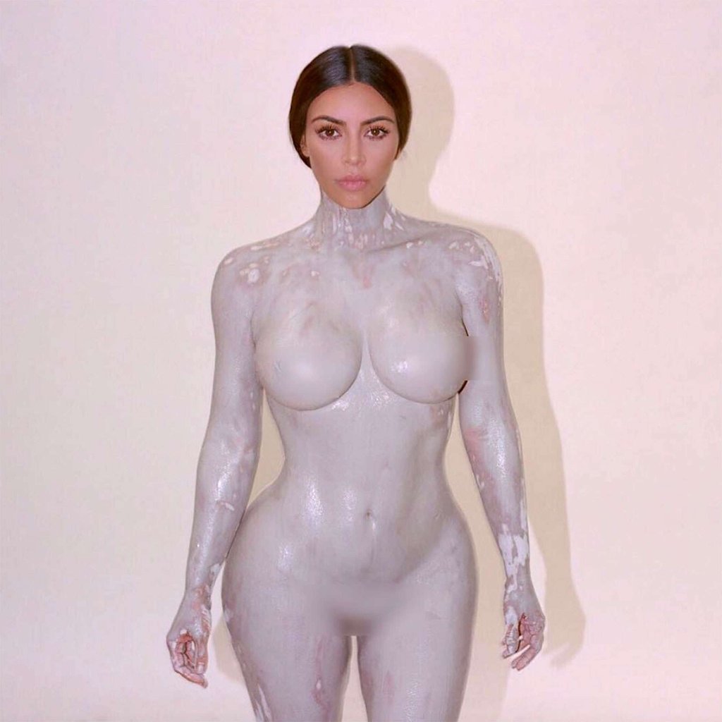 kardasian-nude.jpg