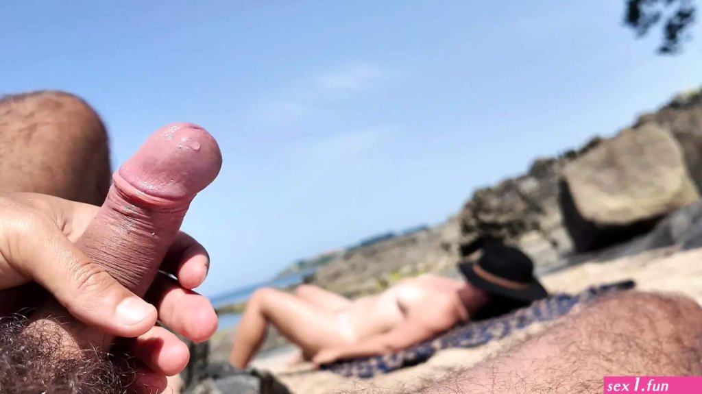 nude-beach-jerk-off.jpg